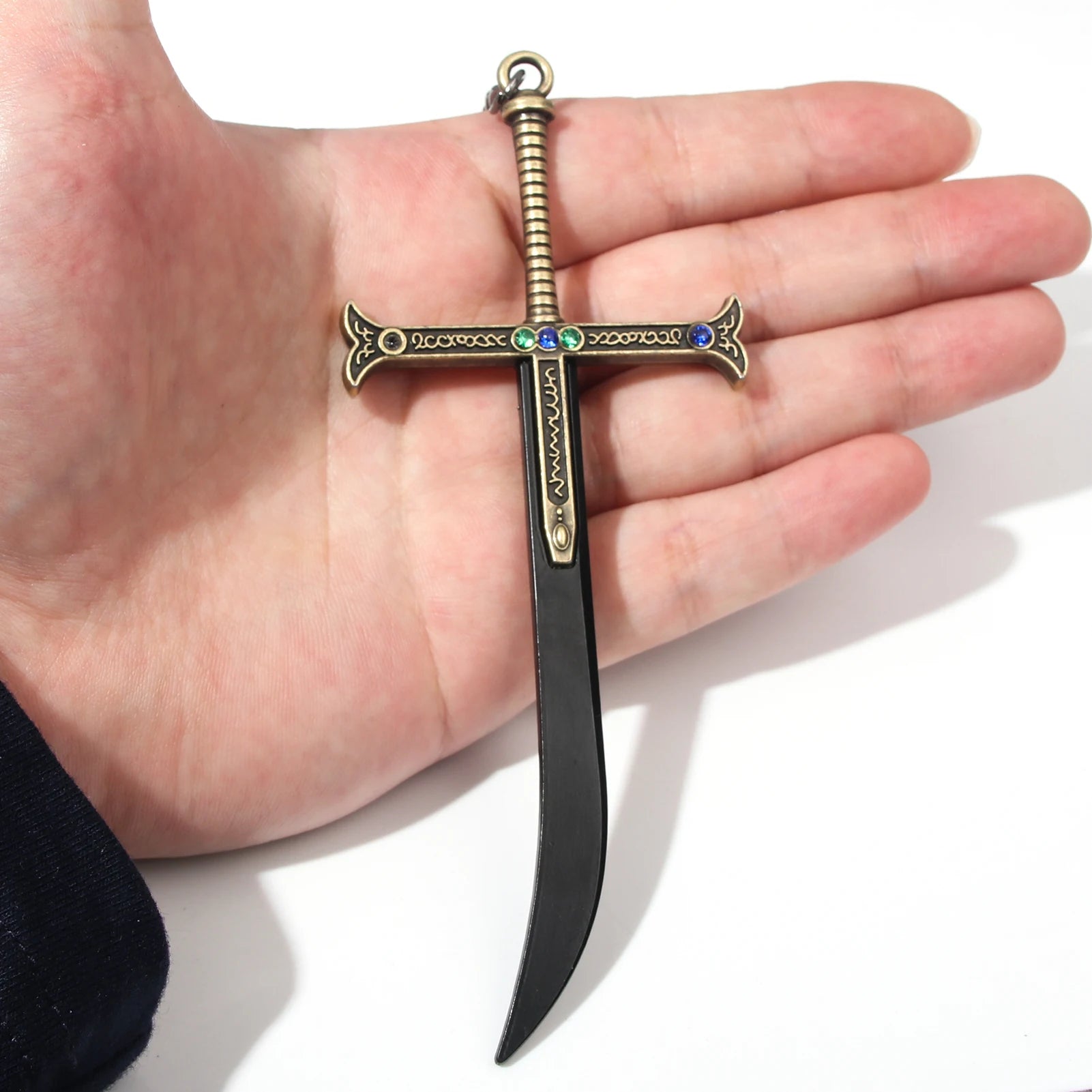 Hawk Eyes Dracule Mihawk Keychain (Bottle Opener)